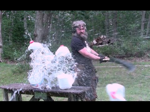 Δεν έχετε ξαναδεί τέτοιο σπαθί και ούτε θα θέλατε! (βίντεο)